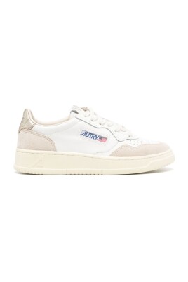sneakers-blanches-pour-femmes
