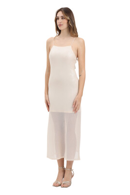 robe-longue-beige-avec-paillettes