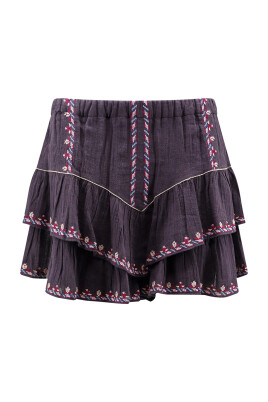 embroidered-black-shorts-elastic-waist