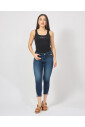blauwe-cropped-push-up-jeans
