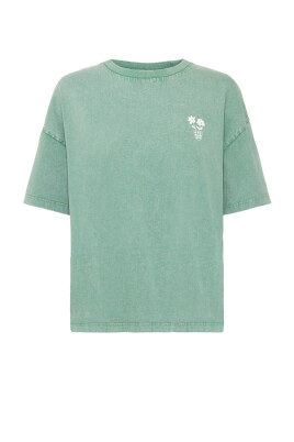 gron-top-and-t-shirt-ihnabino-stil