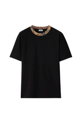 black-crew-neck-t-shirt