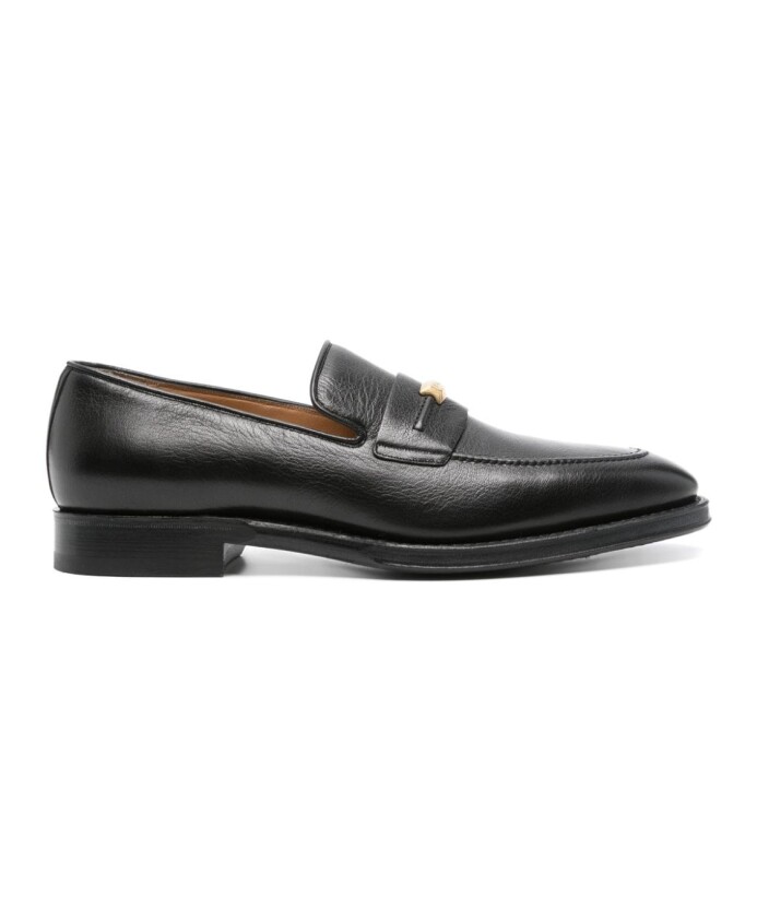 black-leather-loafers