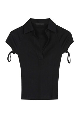 polo-noir-en-coton-a-manches-courtes