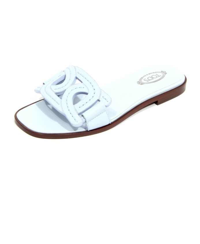 sandale-en-cuir-bleu