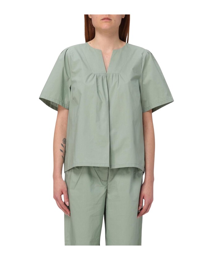 chemisier-vert-sauge-a-col-en-v