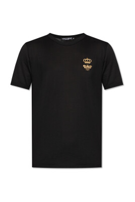 t-shirt-avec-un-logo-brode-avec-du-fil-de-lurex