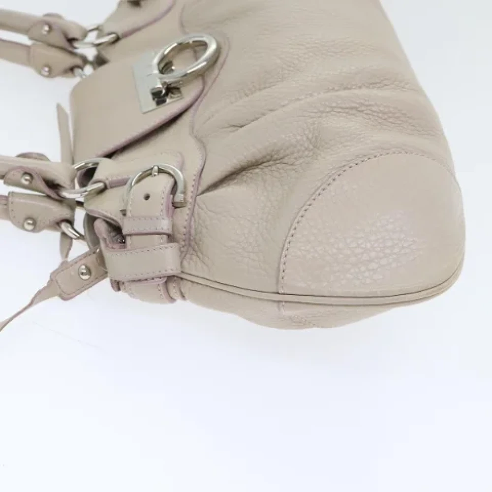 Salvatore Ferragamo Pre-owned Leather handbags Beige Dames