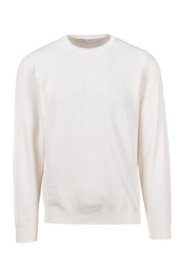 pull-en-coton-modele-elegant