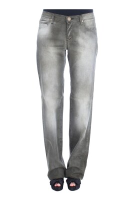 loose-fit-boyfriend-jeans