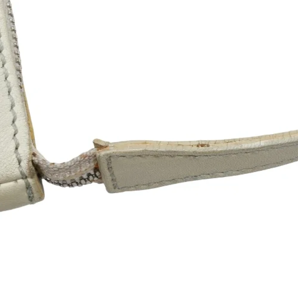 Salvatore Ferragamo Pre-owned Leather shoulder-bags White Dames