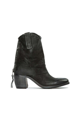 black-leather-womenand-39-s-boot-rithm-model