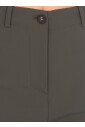 pantalon-vert-avec-passants-pour-ceinture