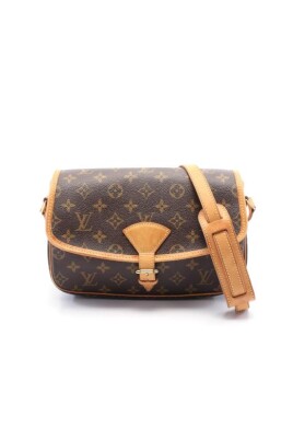 pre-owned-canvas-louis-vuitton-bags