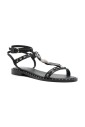 sandales-noires-avec-boucle-et-talon-empile