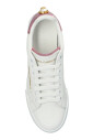 sports-shoes-with-application