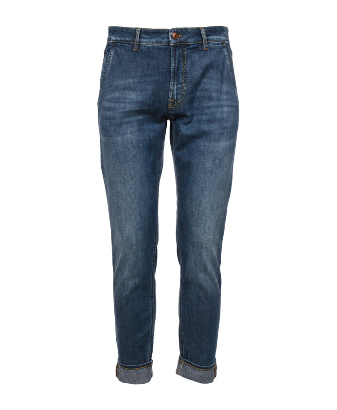 slim-fit-jeans