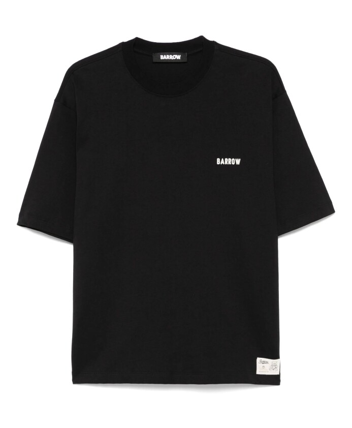 black-basic-tee-shirt
