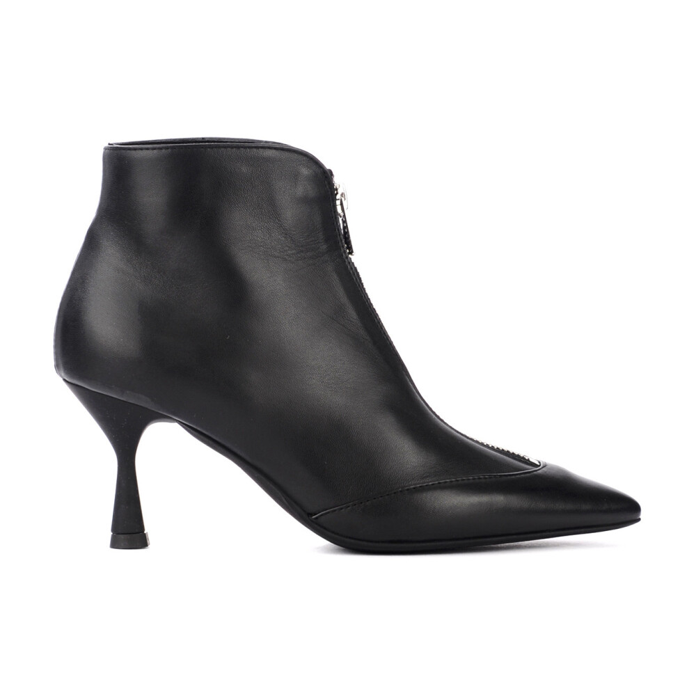 Bota de cuero negro con cremallera AGL Botas Tacon Miinto