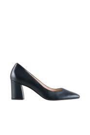 Shoes smooth with thick heel