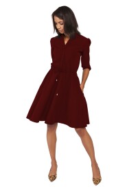 Dress with a delicate stand -up collar