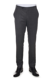 Trousers with slip pocket