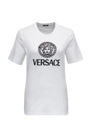 T-Shirt with embossed Logo