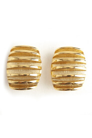 ribbed clip on earrings