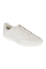 Court Classic Sneakers