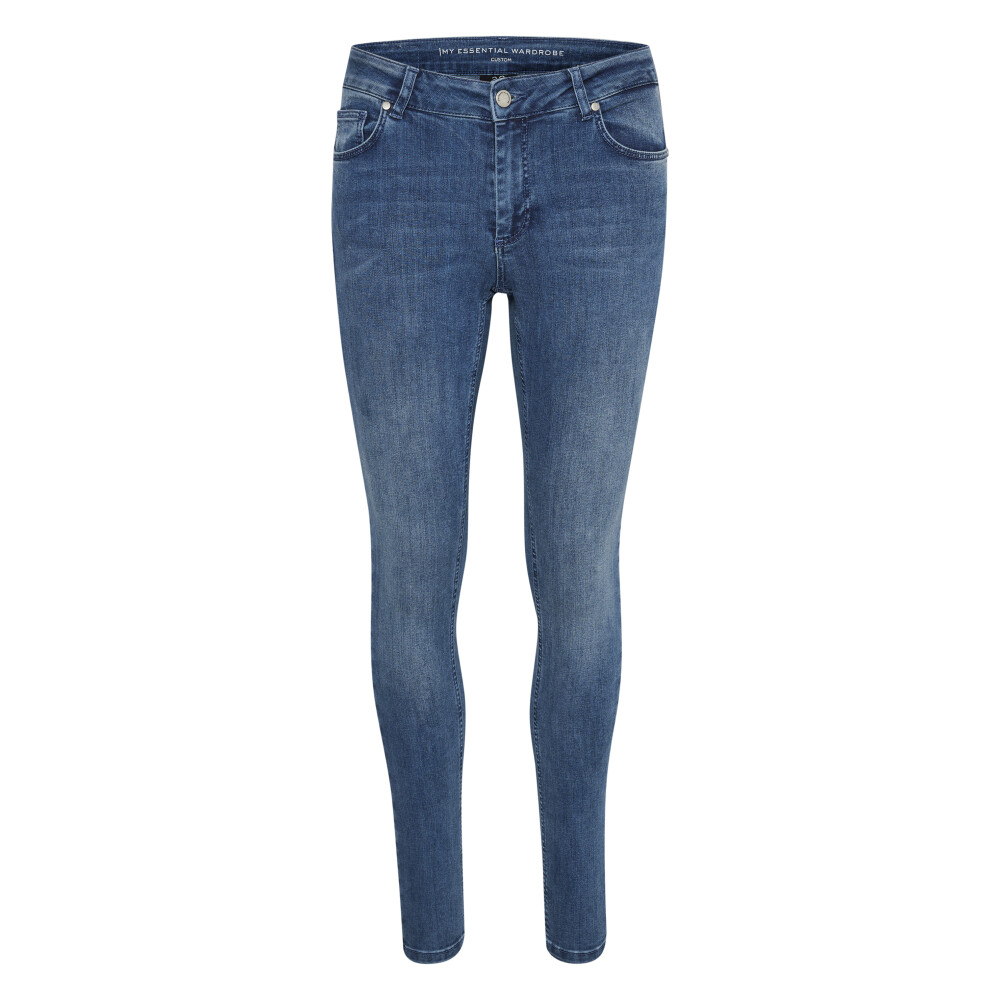 32 THE CELINA 100 SLIM JEANS | My Essential Wardrobe | Skinny Jeans