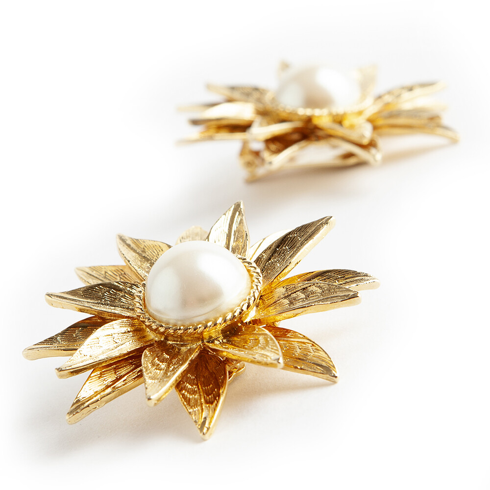 Pre-owned Star flower earrings