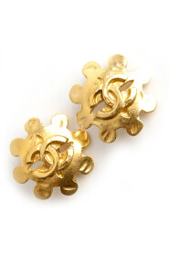 Pre-owned Camellia earrings
