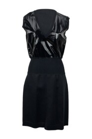 Pre-owned Sleeveless Viscose and Patent Leather Dress