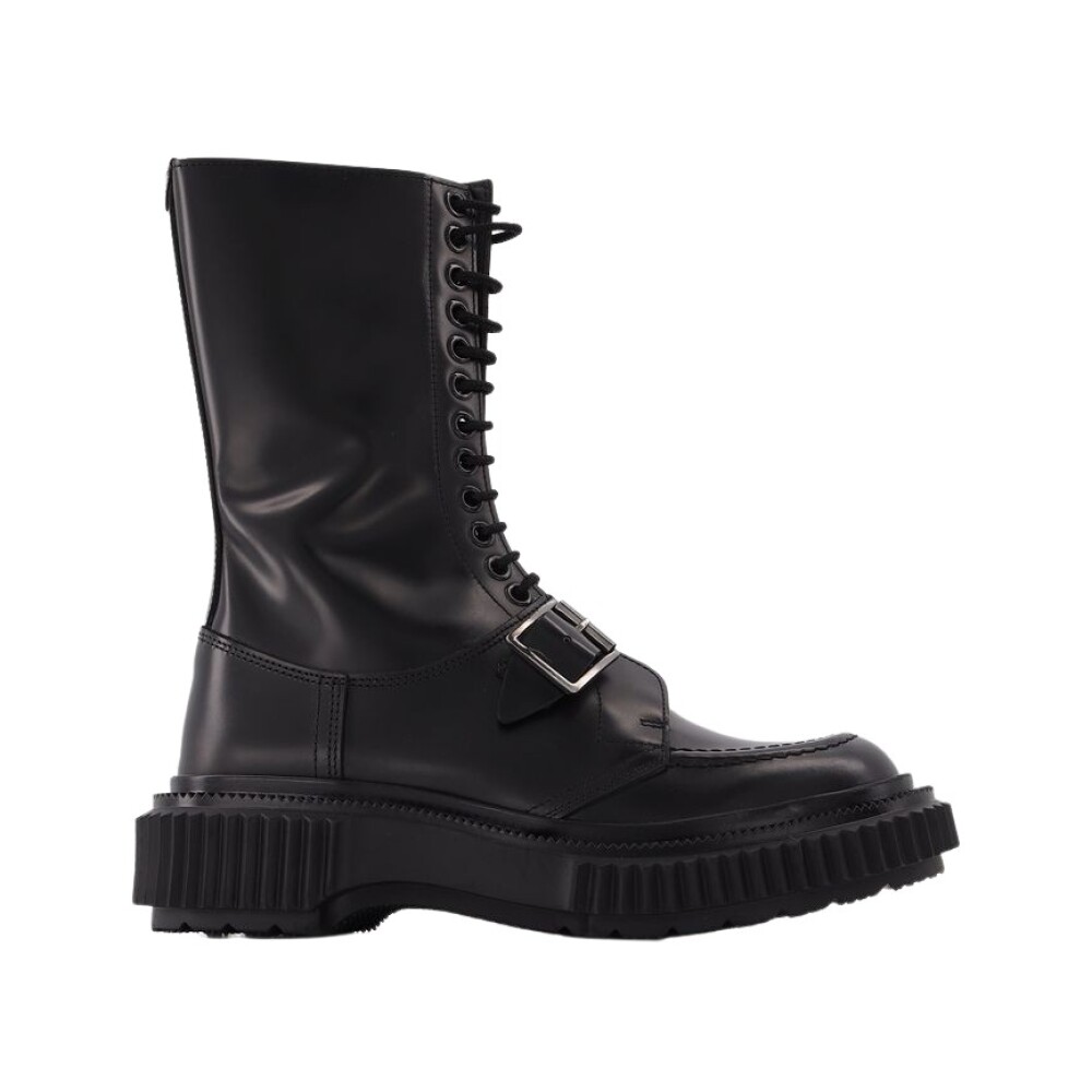 Type 185 Boots in Black Leather