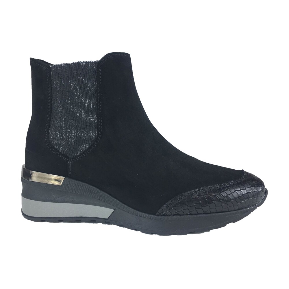 DL Sport (2021) • Shop kleding van DL Sport online bij Miinto